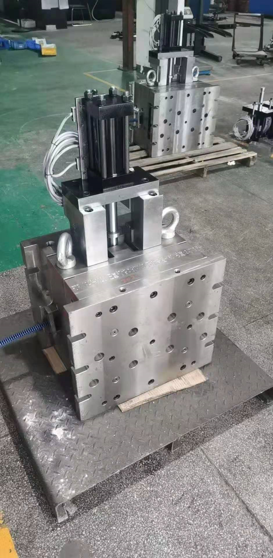 Die casting mold